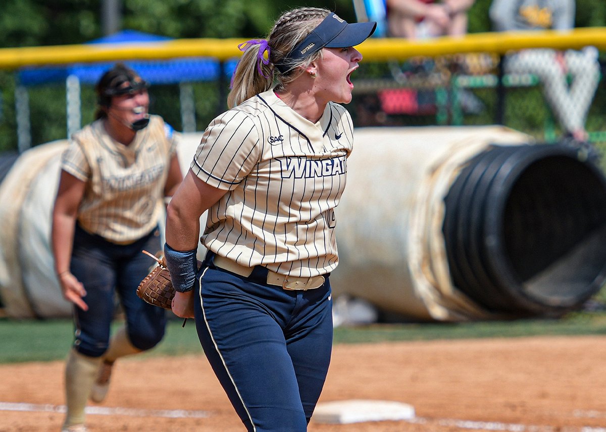 WU_Bulldogs's tweet image. 1st Super Regional in program history
Program-record 48 wins
3 straight elimination-game wins
More amazing stuff from Raechel Cutcher

The recap from big-time #WINgate Saturday!

Story | bit.ly/3M57ZJn

#OneDog | @WingateSoftball