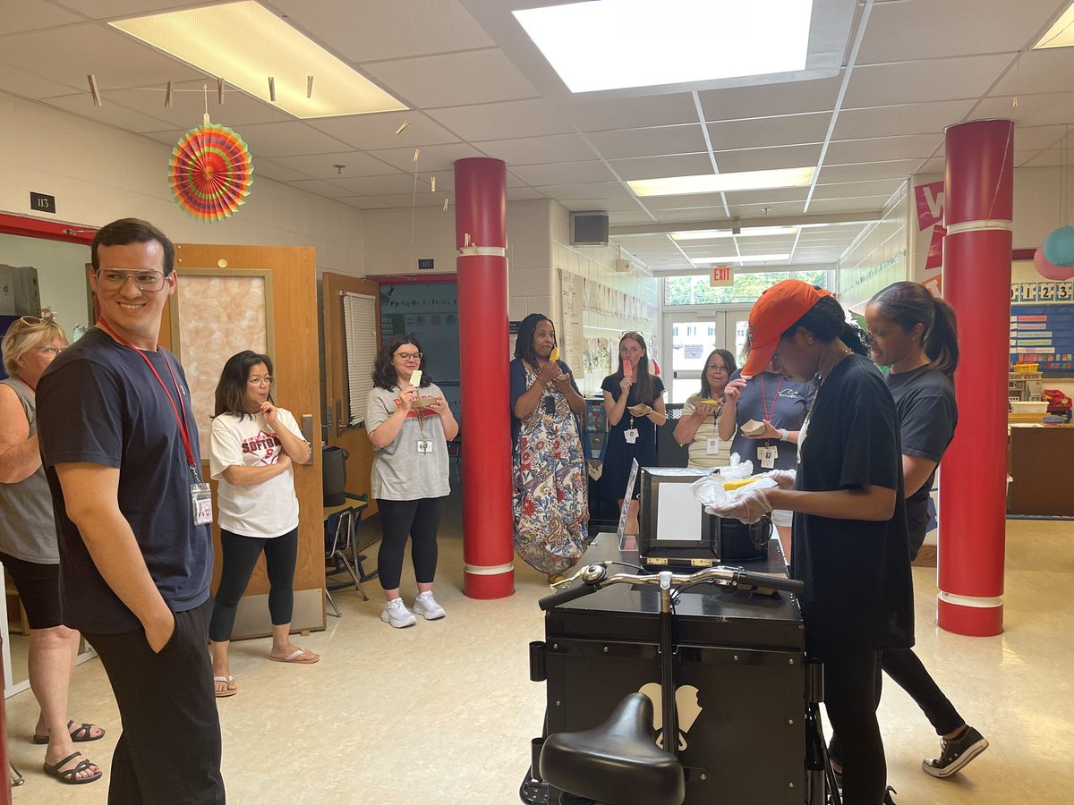 North Smyrna Elementary tweet media