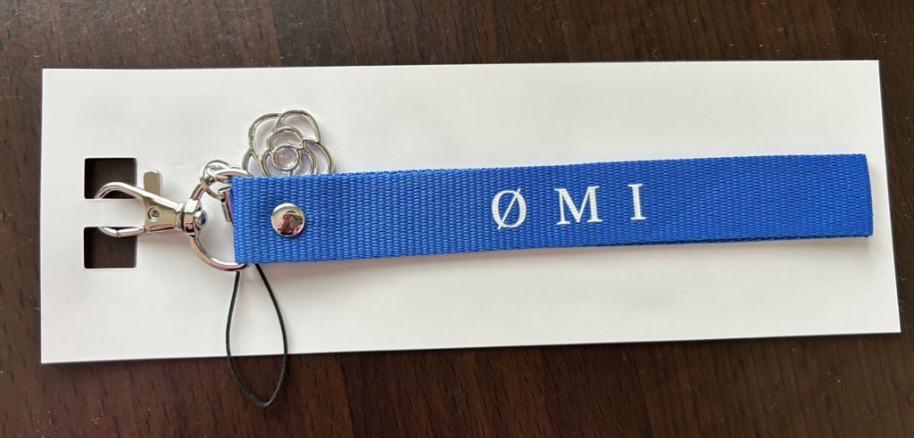 okamaru_0306's tweet photo. 三代目　ストラップ交換希望

求→今市隆二
譲→登坂広臣

本日14日現地での交換希望です。
よろしくお願いいたします。 https://t.co/eXIjrwe9HE
