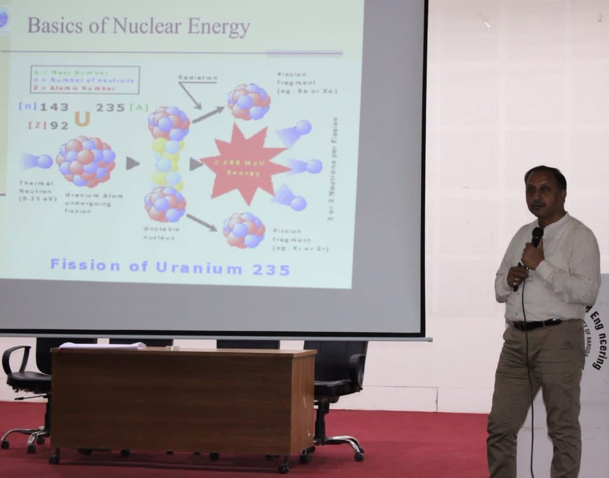 NCC_Dte_Gujarat's tweet photo. #NCCGUJARAT
Baroda Gp NCC &amp; @NPCIL conducted a Science exhibition to commemorate 25th anniversary of #OperationShakti #Pokhran2. Presentations on peaceful use of Nuclear Energy, poster &amp; slogan making competition were conducted. 
@DefencePRO_Guj
@HQ_DG_NCC
@CMOGuj
@GovernorofGuj https://t.co/GvLRoz68Z3