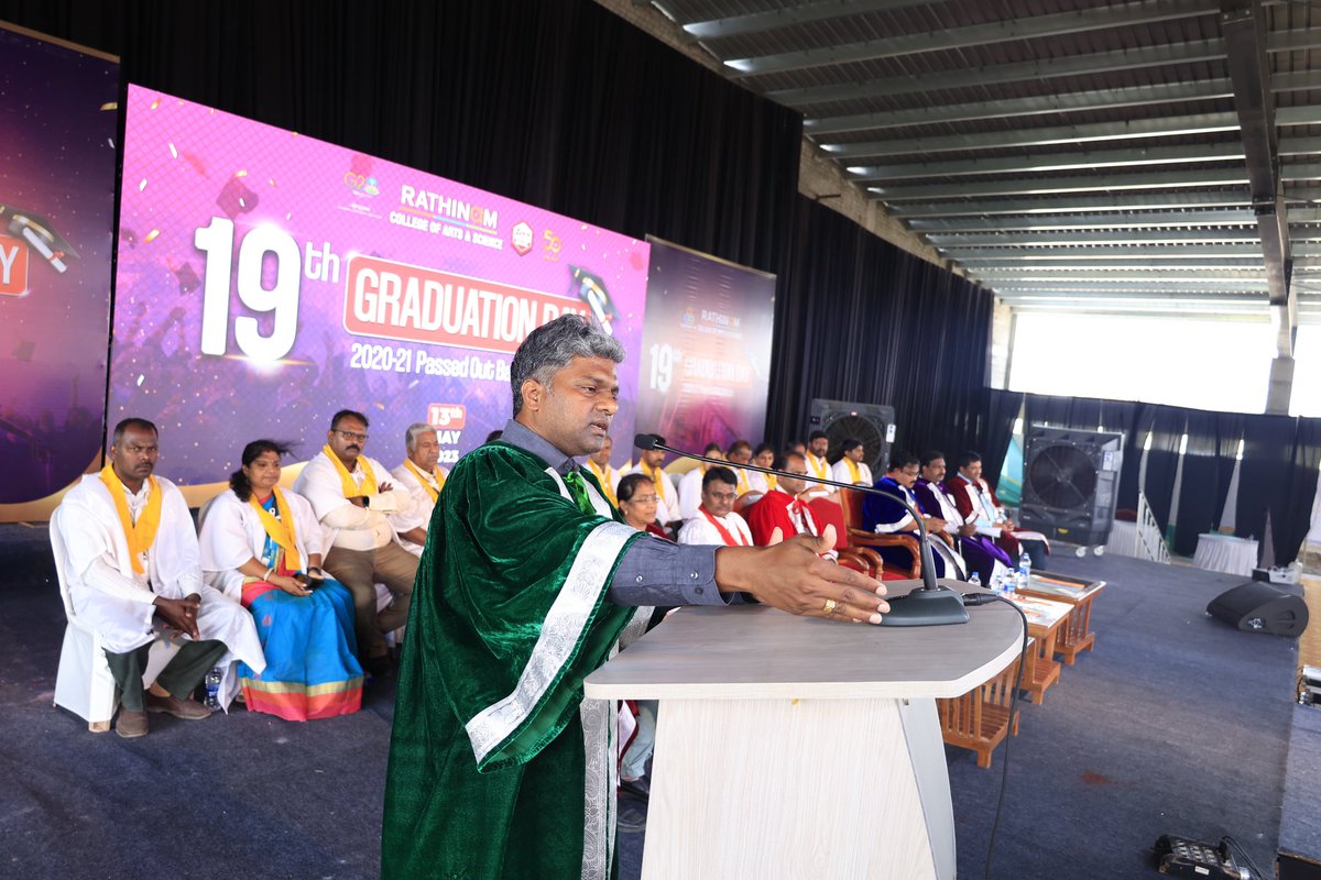 Manickam_reach's tweet photo. Happy and proud moment!!!

Rathinam College of Arts &amp; Science celebrated19th Graduation Day with Chief Guest: Mr. Karunakaran Vinayagam, Assistant Vice-President, Talent Acquistion, Genpact, Bangalore. https://t.co/6Qadx2ChTv