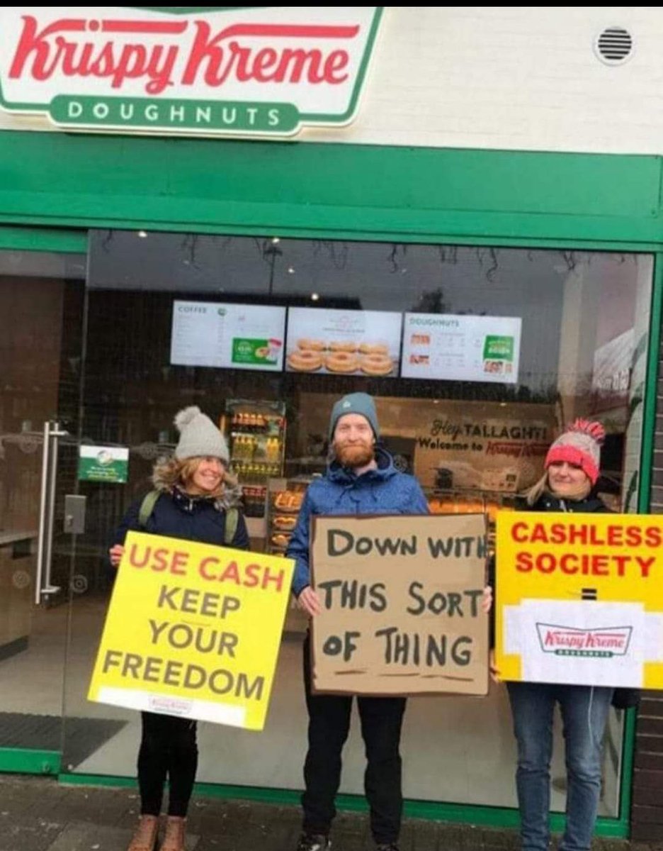 lenantesur's tweet photo. 🇺🇸Brillante noticia de que la gente está boicoteando a Krispy Kreme Galway por su política poco ética sin dinero en efectivo Es fundamental que boicoteemos los negocios sin dinero en efectivo en esta lucha contra el impulso de una sociedad de identificación digital de vigilancia. https://t.co/ywC7ddWwLf