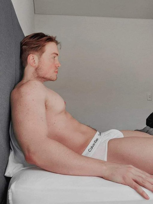 packdefam0s0Os's tweet photo. (falso) de kit connor pero desearia que fuera real🥵🍆 https://t.co/DOX3HjYb6d