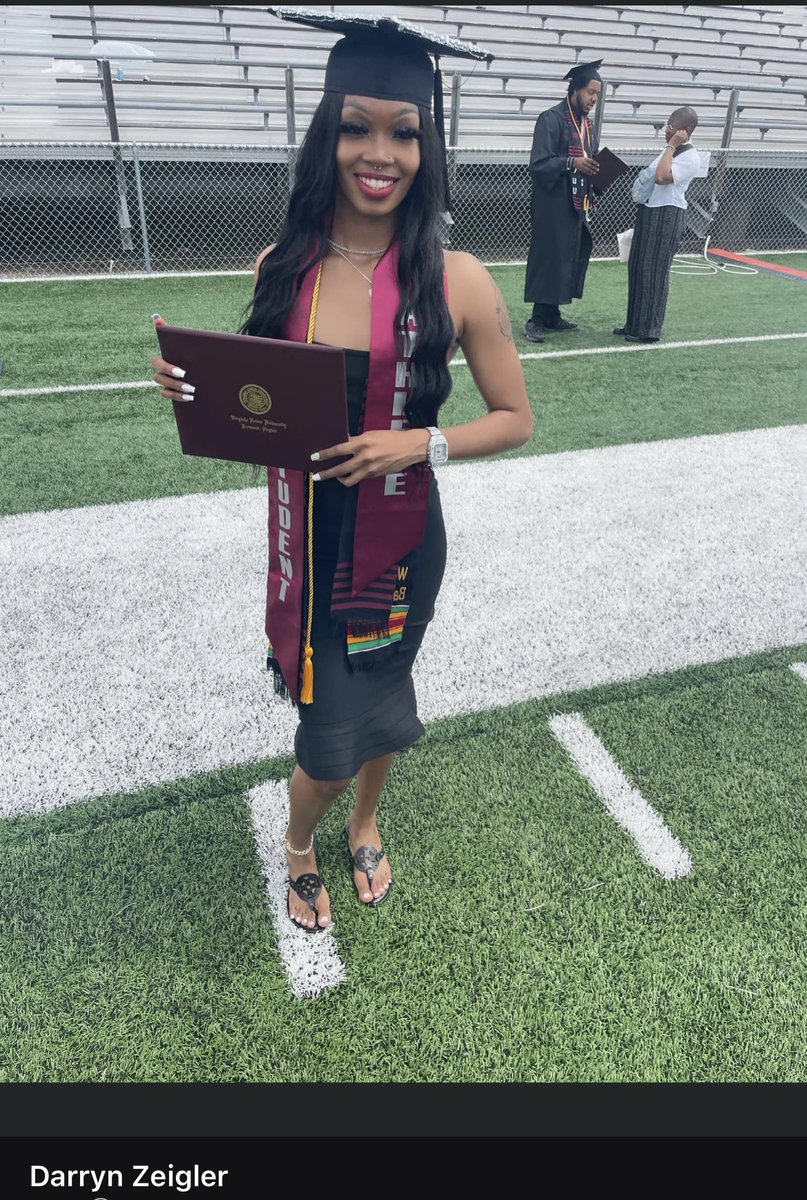 halliburtonsue1's tweet photo. 3 forever Lady Hounds graduate❤️‼️❤️‼️ Heck yes 🫂🫂🫂 @NewsonKaysie @CottonDevera @darrynmackenzie @GreyhoundWBB https://t.co/iamTGChUYx