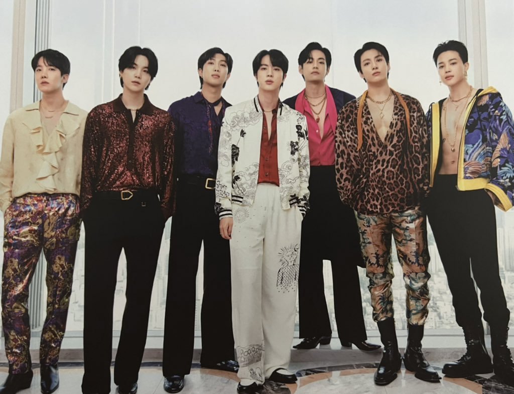 HellenaQueen3's tweet photo. @WORLDMUSICAWARD @BTS_twt #ThePlanetByBTS #BastionsByBTS #BTSxBastions https://t.co/HkeENPmYZz
