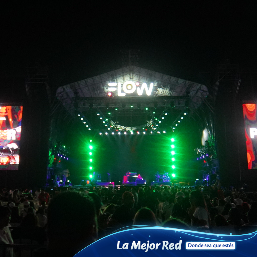 TigoElSalvador's tweet photo. Así vivimos el #FlowFestSV gracias a Tigo Money, porque con Tigo tenés TODO en la mejor red donde sea que estés. ⚡️ #LaMejorRed https://t.co/AhUhR6sI0i