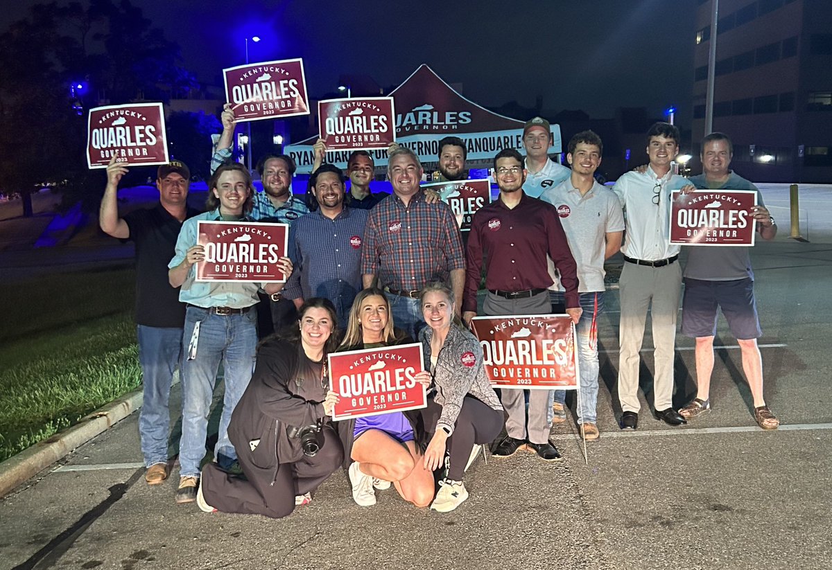 RyanQuarlesKY's tweet photo. And that’s a wrap! Thank you to our incredible campaign team as we finish our statewide #BigRedTruckTour With 31 stops in 3 days, we are pushing our grassroots networks to the polls on Tuesday!  I could not be more proud of the hard work and dedication of my team! https://t.co/htVokSjPAY