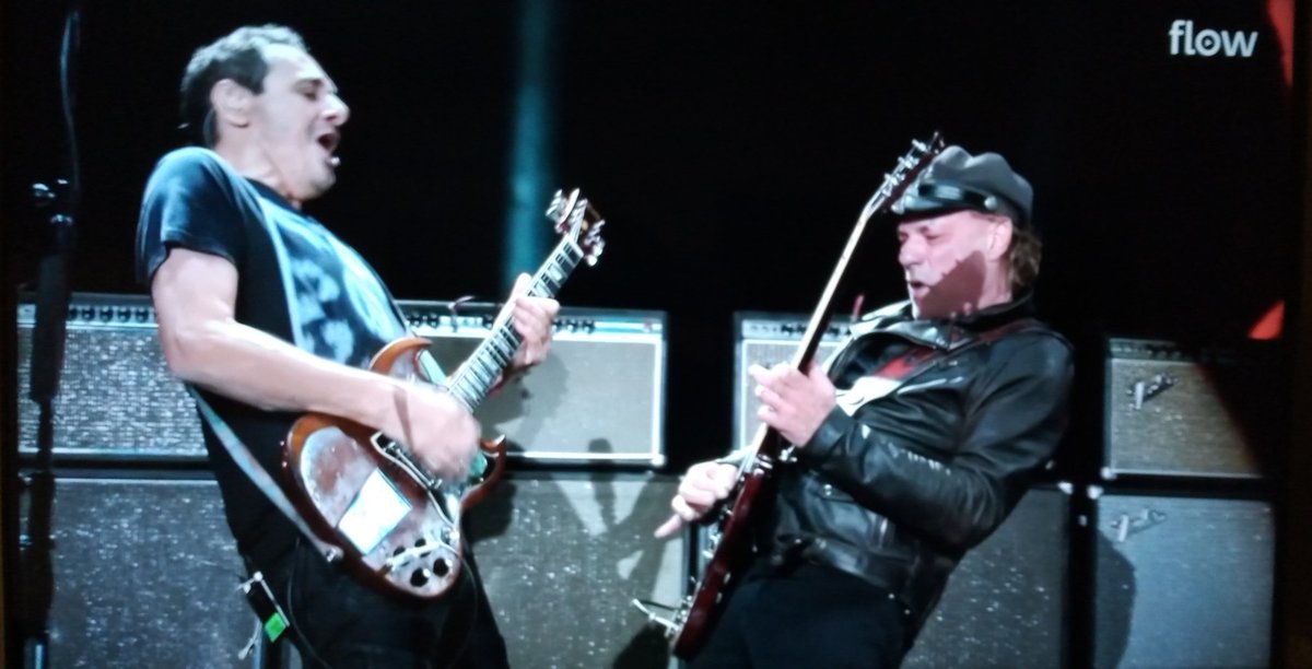 Sublime ! Mollo y Chizzo en el Velez de #Divididos