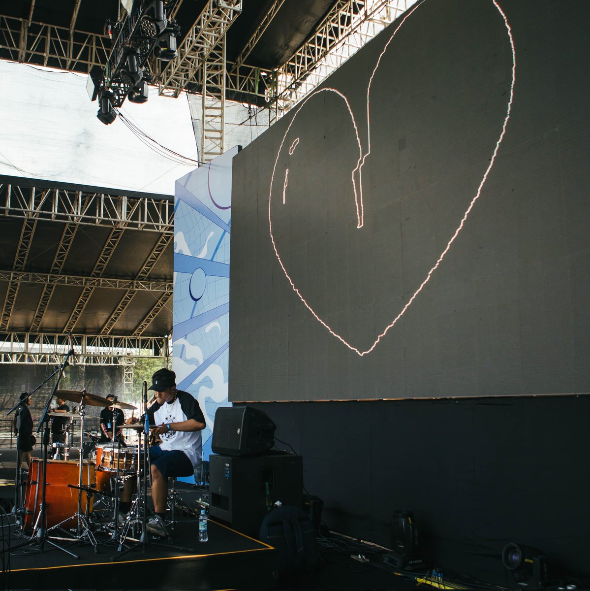 Day one, first point, <a href="/theotherfest/">The Other Festival</a> !!☀️✨️☀️✨️