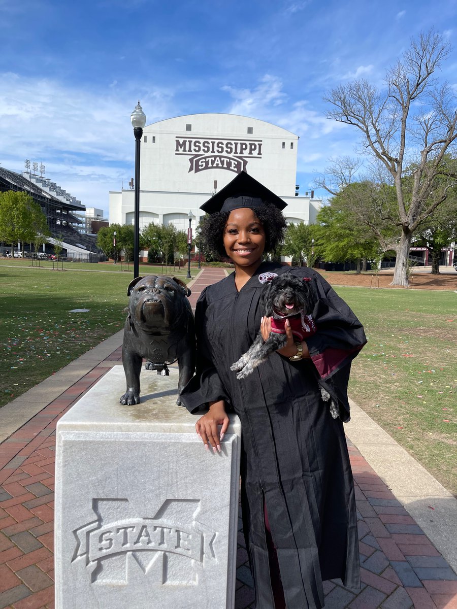 Sodiya14's tweet photo. Today I am officially an Alumna of Mississippi State University! 👩🏽‍🎓Class of 2023🎓Magna Cum Laude (3.7 Gpa)👩‍🏫 Additionally, I’ve been accepted into Veterinary School to continue my career as a Veterinarian!👩🏽‍⚕️🩺 MSU CVM Class of 2027!!🥼🐶🐾

#BlackExcellence
#BlackVeterinarian https://t.co/u0Esunqe2K