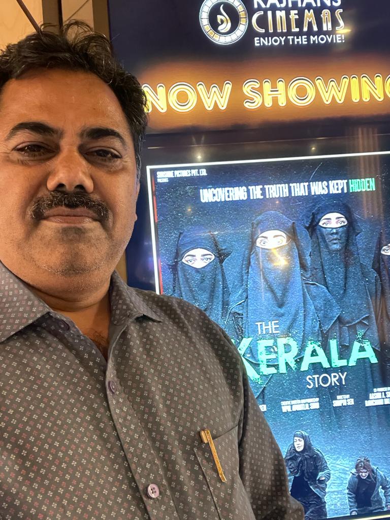 annukhan78's tweet image. #thekerlastory #isi की नापाक गतिविधियों को उजागर कर सचेत करने वाली अच्छी फिल्म है फ़िल्म फ़ेमली और बच्चों के साथ देखने न जाएं क्योकि कुछ सीन गलत दिखाए गए है #TheKeralaStoryRevealFacts #TheKeralaStoryMovie #thekeralafiles