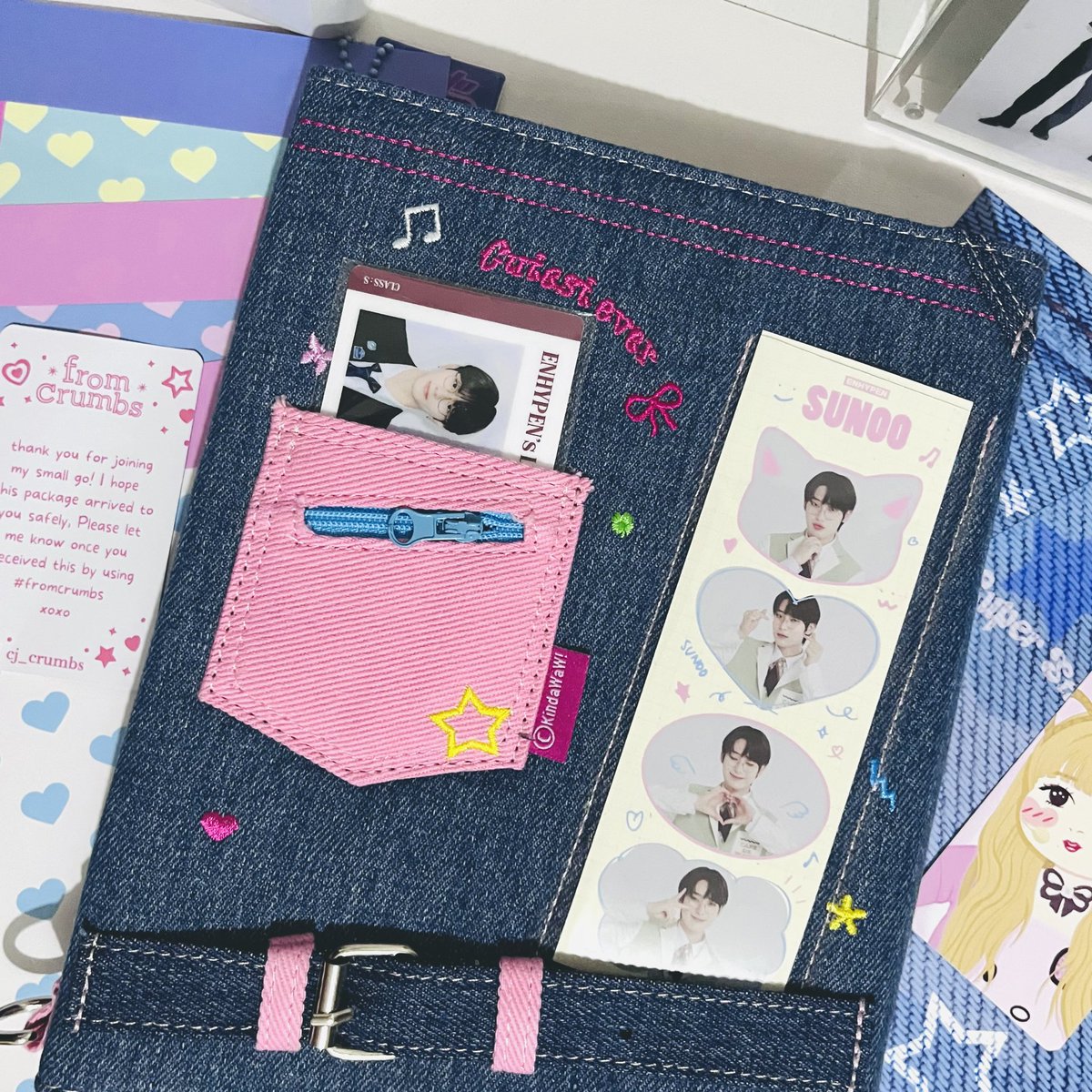 sunwon_ie's tweet photo. Super Happy Mail from @cj_crumbs 

Thank you for hosting the GO! #Kindawawbinder is such a pretty item for pc collection! I love that the front cover perfectly  fits a pc or id size and the ggp 4cuts too! Super sulit buy #fromcrumbs 

The freebies are pretty too! Tysm 🫶🏻 https://t.co/218m91JaeI