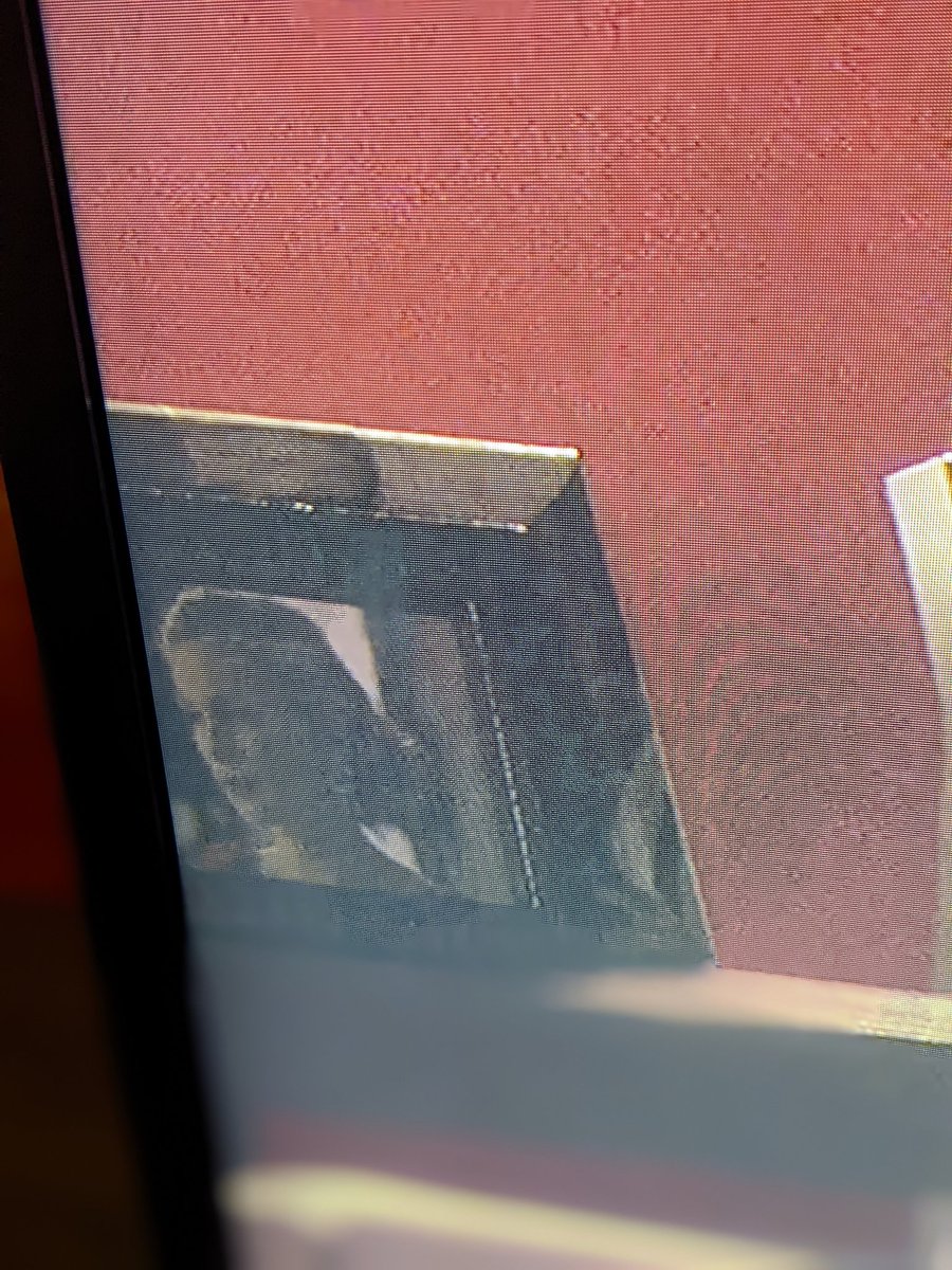 mooochelle's tweet photo. My favorite EP of Gossip Girl is S4E19 "Petty in Pink" bc it gave us this scene where Lily sits in front of a framed photo of herself that is very obviously a still of her from this same ep, in the same hair &amp; costume https://t.co/hT8iq7yhUW