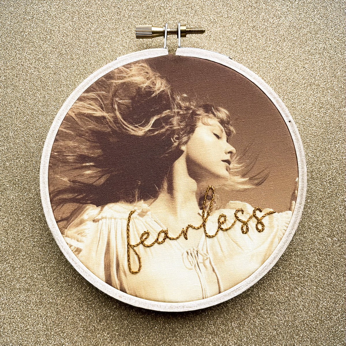 mikstitches's tweet photo. taylor’s version ✨ @taylorswift13 @taylornation13 #SpeakNowTaylorsVersion https://t.co/O5f7AxqfIq