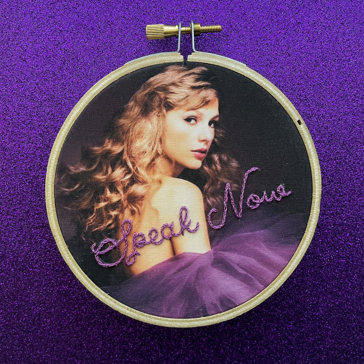 mikstitches's tweet photo. taylor’s version ✨ @taylorswift13 @taylornation13 #SpeakNowTaylorsVersion https://t.co/O5f7AxqfIq