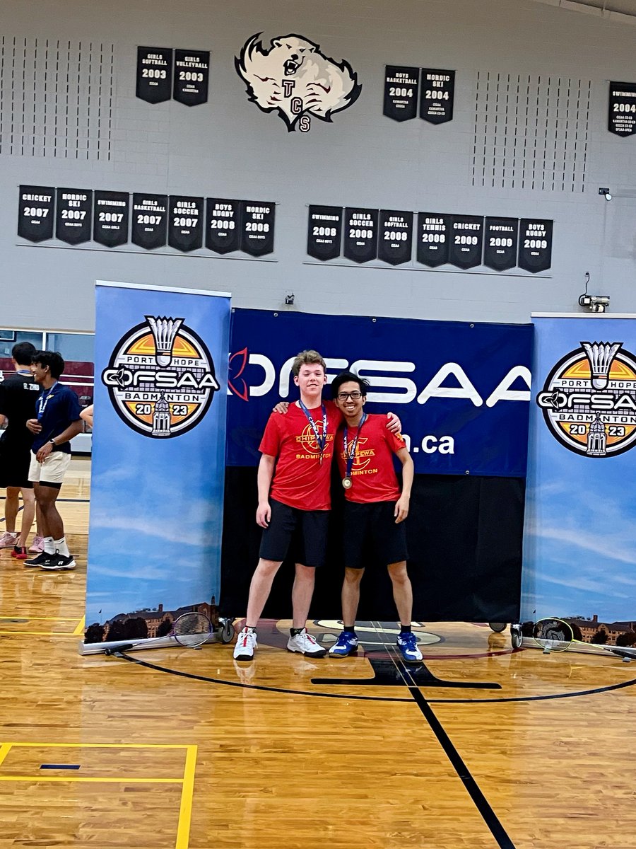 OFSAA GOLD!!!!! Ryan O'Donnell and Eigen Conejos win an OFSAA GOLD medal in the B Division at the Ontario Federation of School Athletic Associations (OFSAA) badminton championships in Port Hope, Ontario! Please join us in congratulating Ryan and Eigen! @OFSAA #Badminton