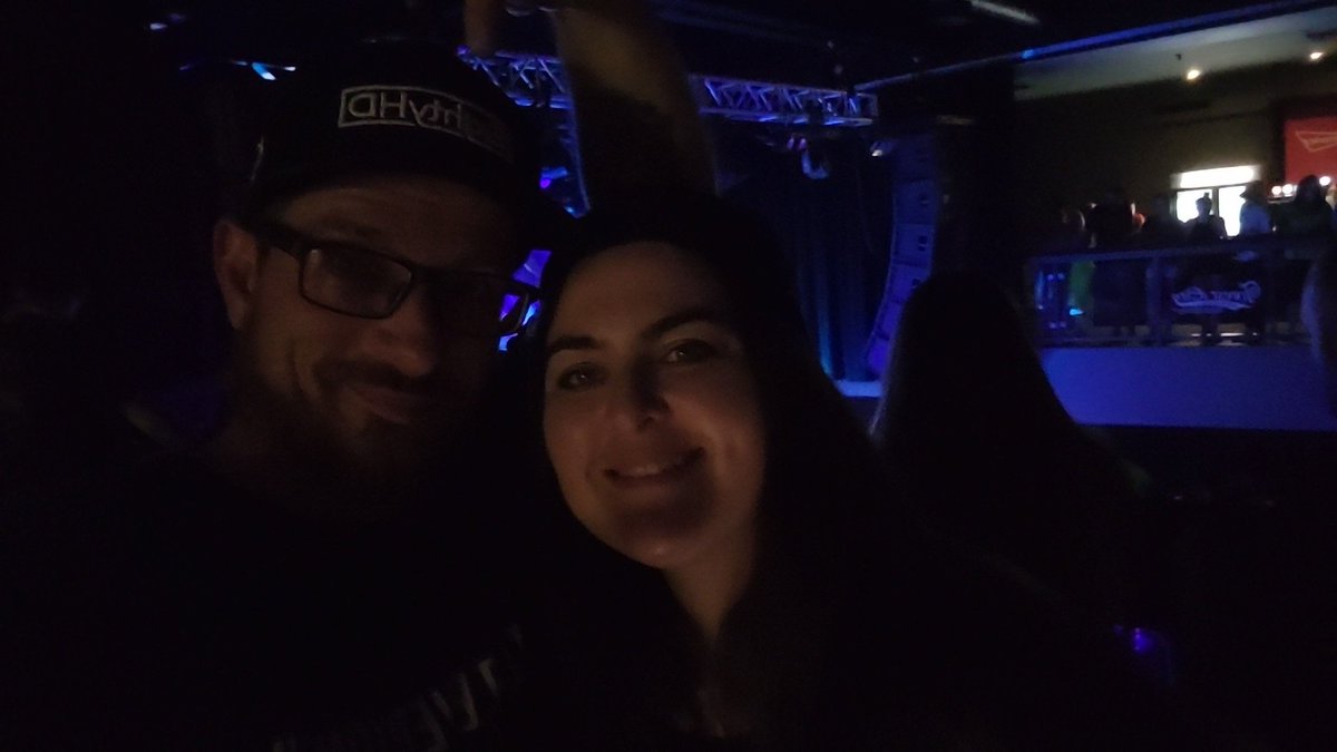 xxSleVin420xx's tweet photo. #GodOfTour @ChrisWebby @ekoh @LivinANoyd @Justin_Clancy also, just let me say, seeing @ekohmusic running merch at his own table, is fucking epic af! Wanted to Holla at my boy, but he was maaaad busy signing his #hearthop merch. Much love boys! https://t.co/V4MqWJZ9oG