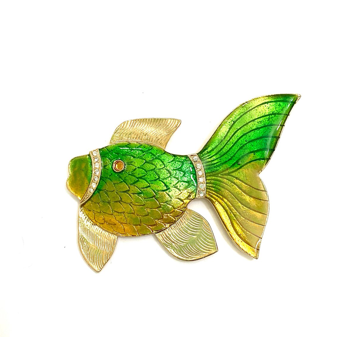 VintageImagine's tweet photo. Large Craft Enameled Rhinestone Fish Brooch Guilloche Enamel Green & Gold Clear Rhinestone Accents Textured Gold Plated Metal Gift for Her #VintagePin #FunToWear
$110.25
➤ https://t.co/tsjSKHfth5 https://t.co/ygZloQcLNn