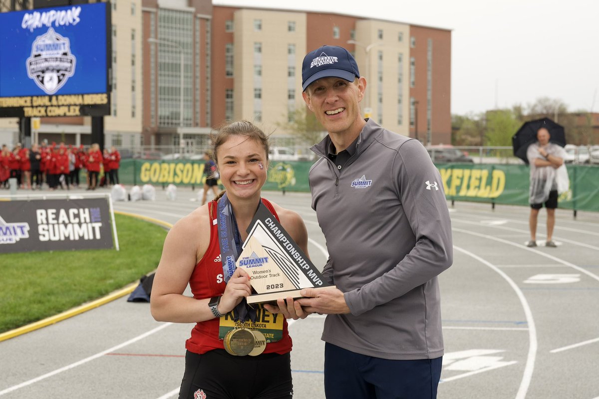 SDCoyotesXCTF's tweet photo. The Commish was on hand to distribute a few awards.

Women’s Track MVP: Erin Kinney
Women’s Field MVP: Meredith Clark
Men’s Newcomer: Mark Daley

#GoYotes x #WeAreSouthDakota 🐾 https://t.co/jaUr5jBtFO