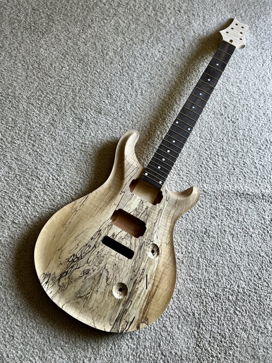 ScottAlexPhoto's tweet photo. About 5 #truoil coats in on my #customprs style #guitar build. No dye for this one. Spalted maple cap, solid mahogany body, and flame maple neck.
#tentop #guitarist #guitarbuild #naturalfinish #spaltedmaple https://t.co/p6Wz8Hu1A2