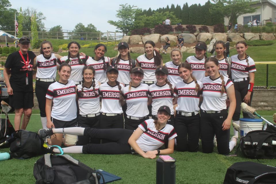 Cavos get that big time dub!7-3 Quarterfinal win over a tough Bergenfield team. Thank you to everyone who came out to support our team today! 🔴⚔️⚫️ #Final4 #smallschoolenergy #Mudita