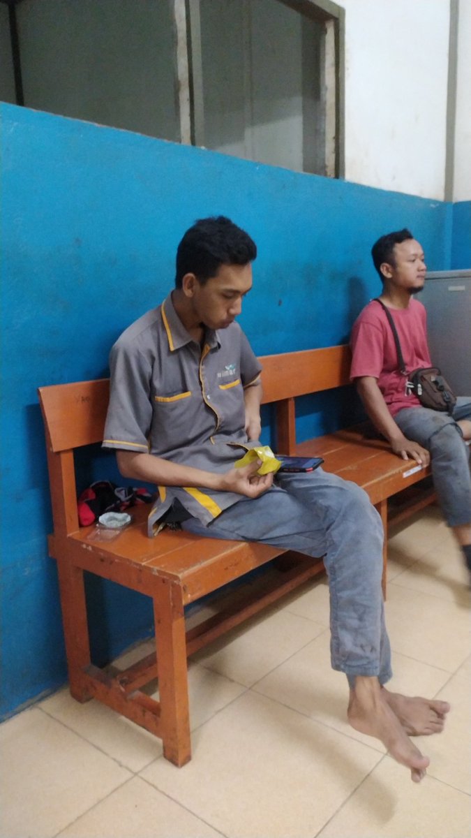 ndrey_Jak's tweet photo. Happy weekend...di kalender kami gak ada warna merah....😏

Semangat kerja
#breakfast 
#maintenance 
#palmoilmill
#wilmar https://t.co/hUmmvGbVp5