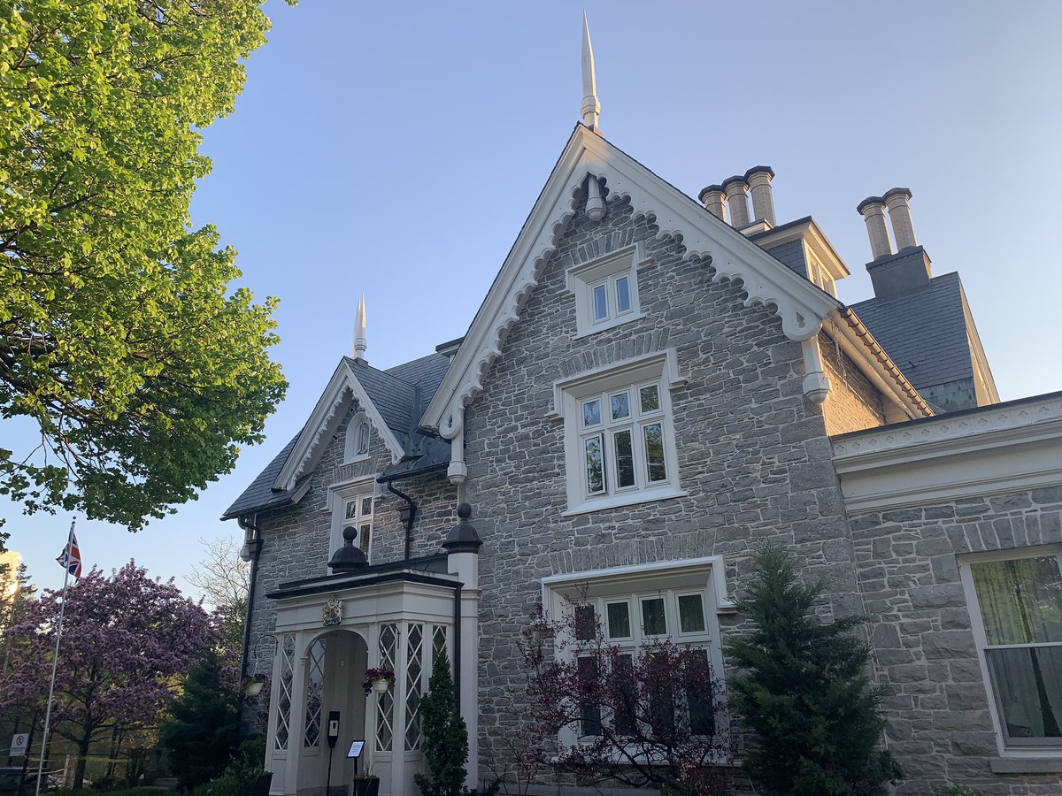 #eurovision kitsch overload at <a href="/UKinCanada/">UK in Canada 🇬🇧🇨🇦</a>. Thanks <a href="/SusannahGoshko/">Susannah Goshko</a>  and <a href="/kovaliv_y/">Yulia Kovaliv</a> for a superb afternoon. #CлаваУкраїні