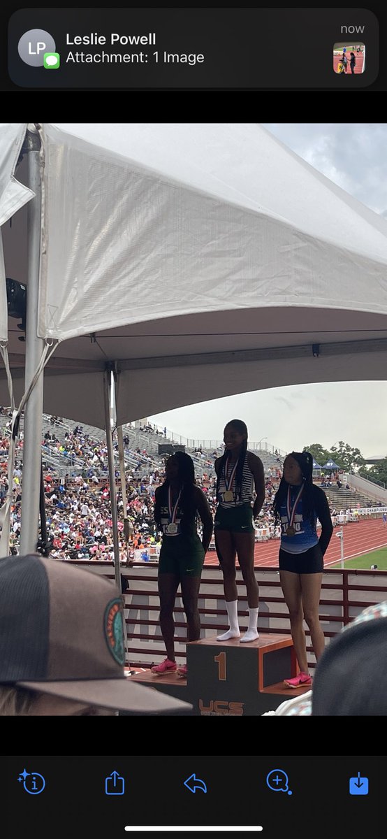 Amazing…just amazing! And with that Lauren is a State Champ in the 200M! Congratulations! We are so proud of you! 🦅💚🥇🥇It’s a Great Day to be an Eagle! @PISD_Athletics @ProsperISD @ProsperHS @UTexas35