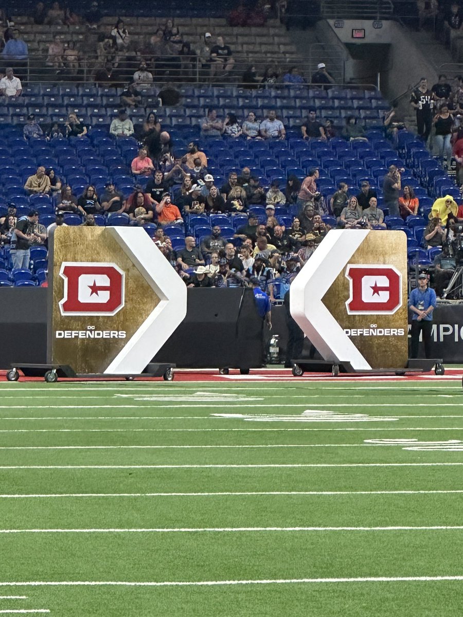 RequiredTeam's tweet image. Getting ready for the #xflchampionship thank you @underarmour and the @xfl  for the opportunity to provide you with great gear! #rtgdecorated #dowhatsreqiured #gearissntissueditsrequired