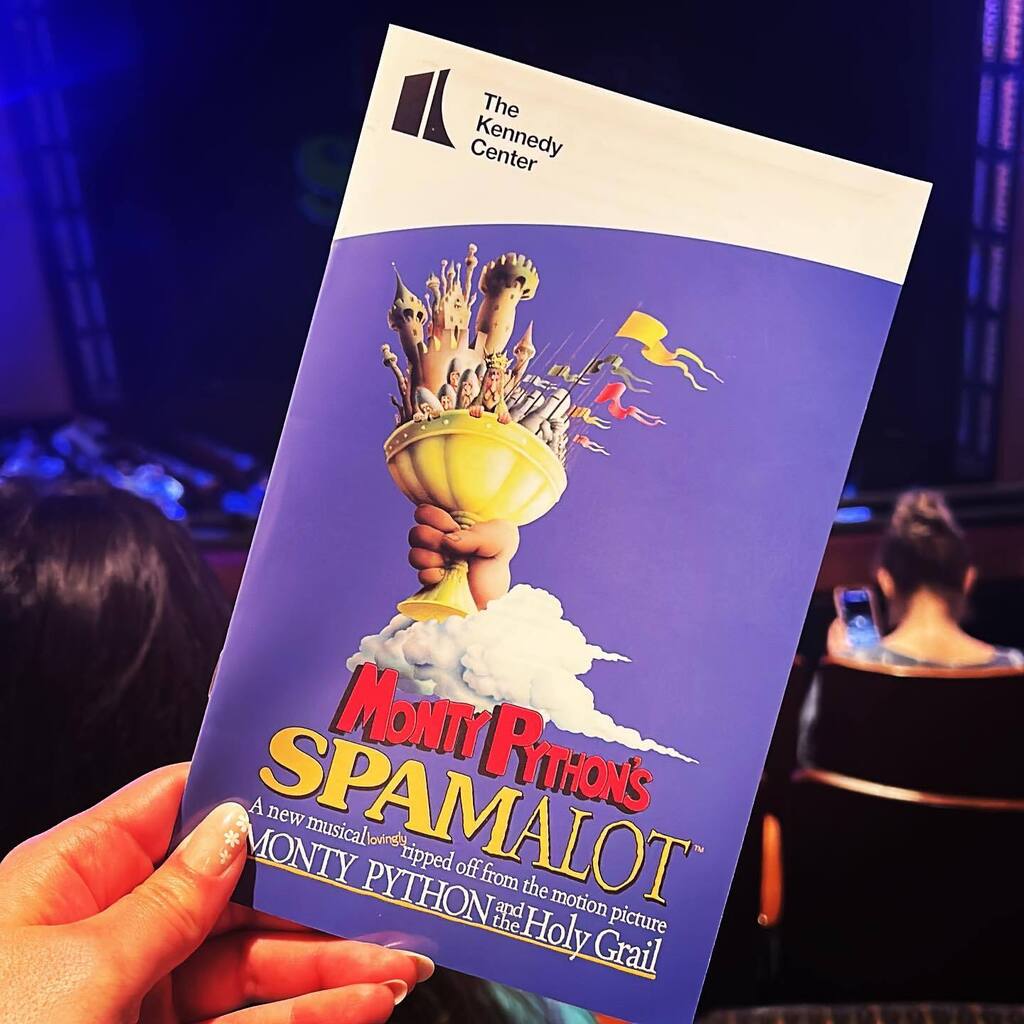 AndreaJEnglert's tweet photo. Coolest Cousins Date Night 🎭👑🎵 https://t.co/0GADDcWbao https://t.co/2TlCVQG0wN