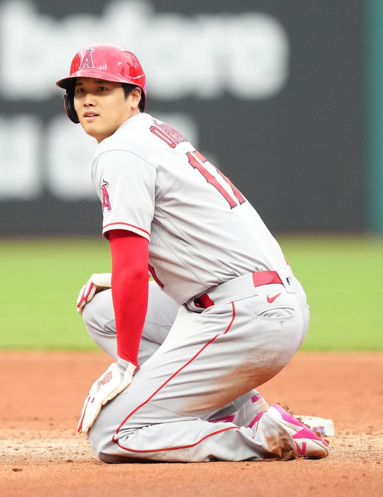 大谷翔平¹⁷ 🦄 Ohtani Shohei ¹⁷ on X: Pink New Balance cleats for Shohei Ohtani  #mothersdayweekend  / X