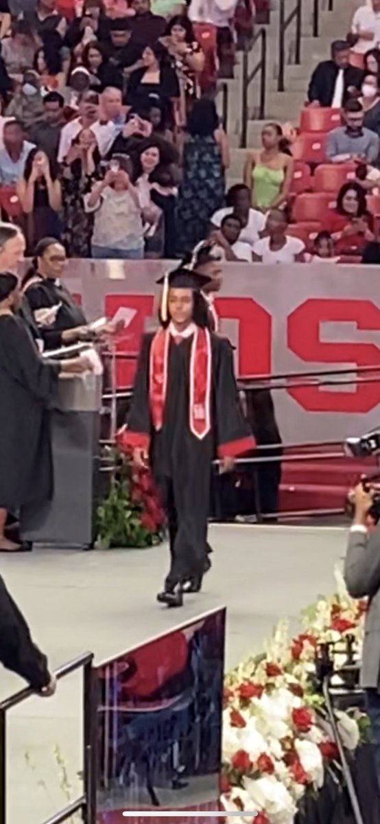 sweaterhole's tweet photo. graduated tho https://t.co/oKG8SSzPuB