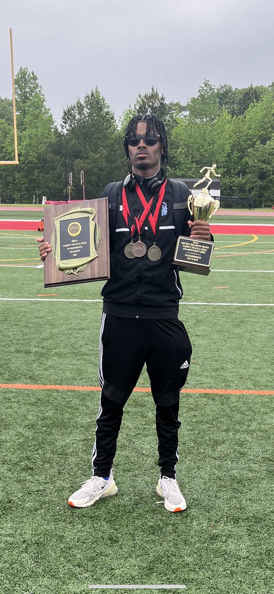AidenmooreATH's tweet image. Leaving Pallotti a champion 🥇 🏆 
#coachtroystrong ❤️
