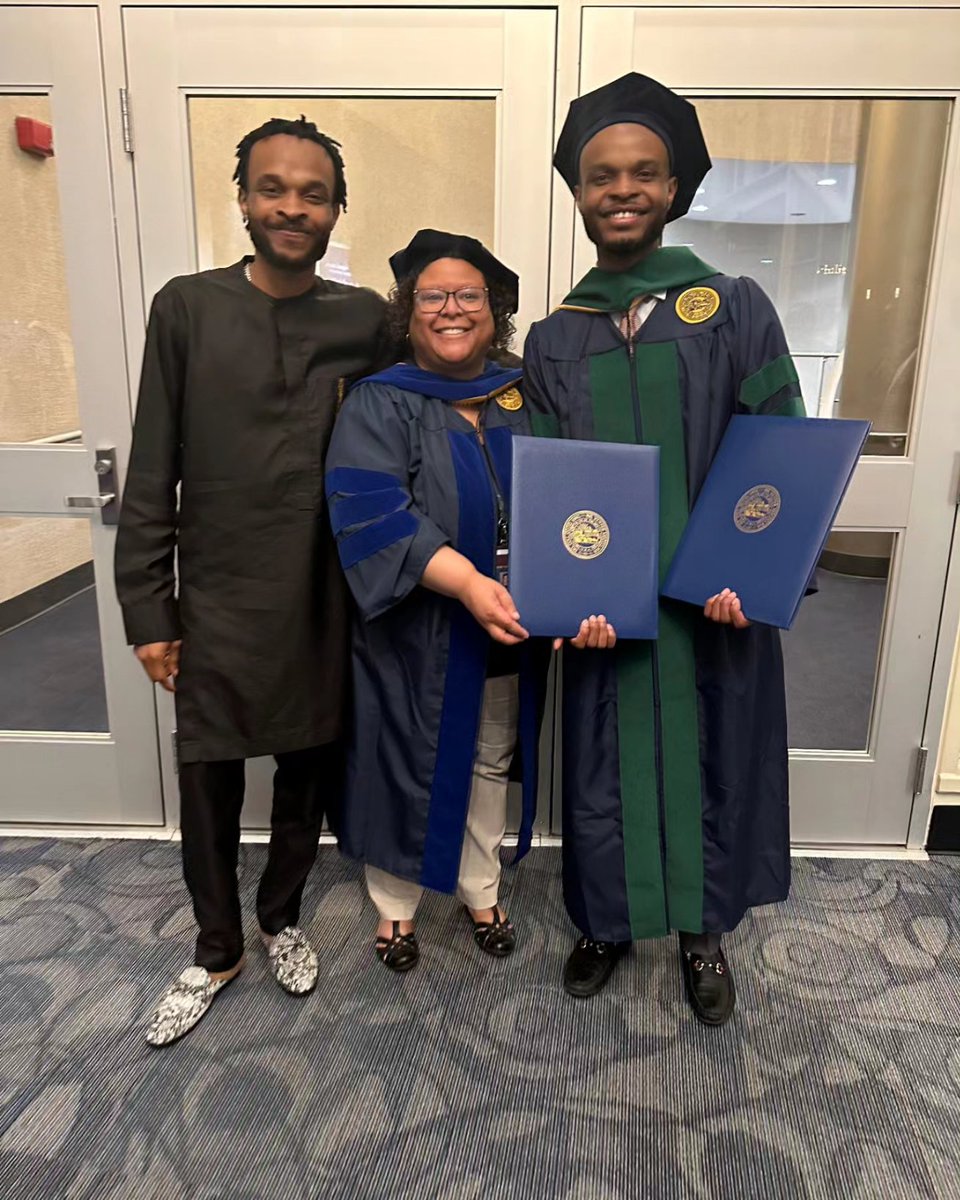 DivineNwafor2's tweet photo. Yesterday was a memorable day:

- First Gen College grad
- First Physician in the family
- First Black student to graduate with a dual M.D/Ph.D. degree from @WestVirginiaU

To my family, friends, and mentors, WE DID IT. 

#medicalgrad #Classof2023 #neurosurgery #MD #PhD https://t.co/Q5T0rFwW6I