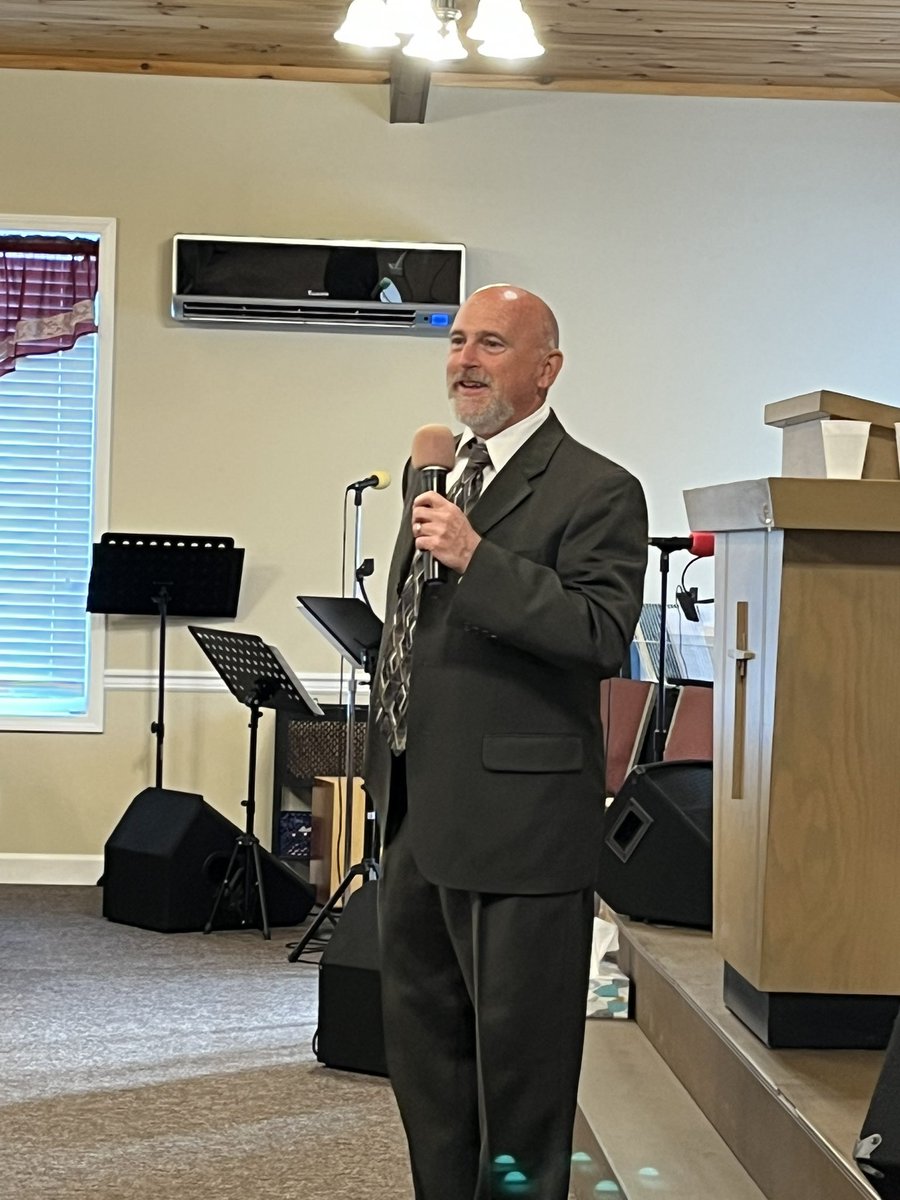 toddgray4's tweet photo. It was wonderful to be with @KentuckyBaptist Community Church at Cedar Springs for the ordination of Tynan Lee who has answered the call to ministry and serving alongside Pastor Charles McCutchen. What a great night! #CallingOutTheCalled https://t.co/zkkHttGX9T