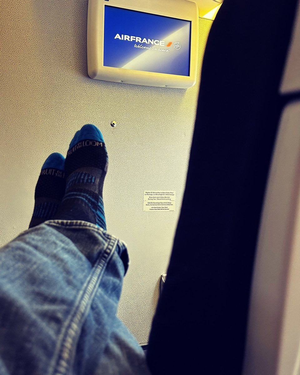 CanalDidier's tweet photo. Allez hop, en route pour le Festival de Cannes.
Scorsese, Depp, Scarlett, Michael Douglas, Indy, etc…
Ça va être juste énorme…
@Festival_Cannes @canalplus @airfrance @AirFranceFR https://t.co/0xYCuiwZmW