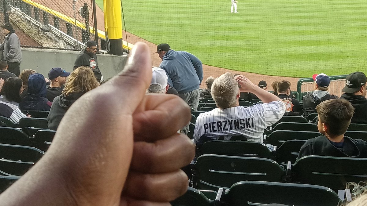 @aj_pierzynskiFT Hey AJ, guess who I spotted in my section during tonight's Astros/White Sox game? 👍 #HOUvsCHW #MLB #WhiteSox #SouthSideOrDie #SouthSideHitmen #SoxSide #SoxPride #FTLive