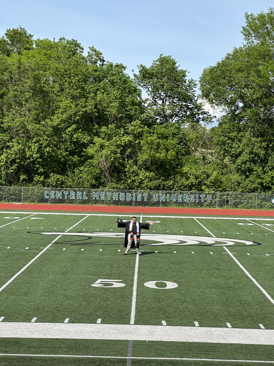 CoachCortez58's tweet photo. Bachelors Degree ✅
Won a championship ✅
First generation graduate ✅
Masters degree in progress …
Creating generational wealth thank you CMU for the opportunity closing some amazing chapters in life opening even better chapters can’t wait to start this journey https://t.co/0dORxKlkYL