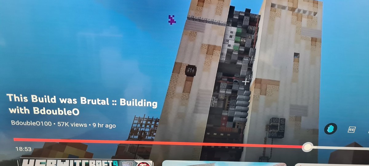 ChainFitter's tweet photo. @BdoubleO100 What is this?
You had a UFO in your episode https://t.co/8ZNsy2PEIj