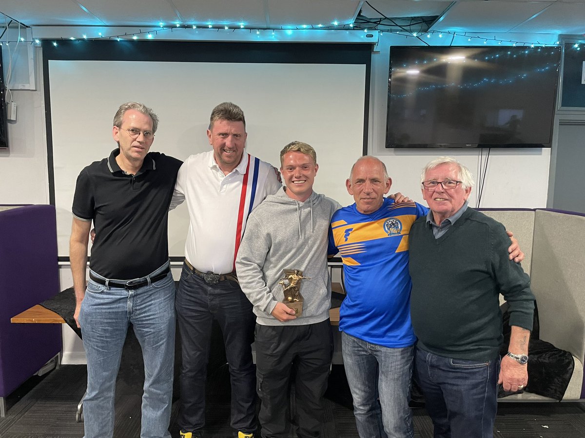 SLammasMiddxFC's tweet photo. Our 2022/23 Award Winners

Our Supporters Club Player of the Season, selected by our loyal supporters was our man between the sticks - Cameron Kennedy 🏆

Massive thank you to our supporters club this year for your continued support! 💪 https://t.co/W5hgSaAe3d