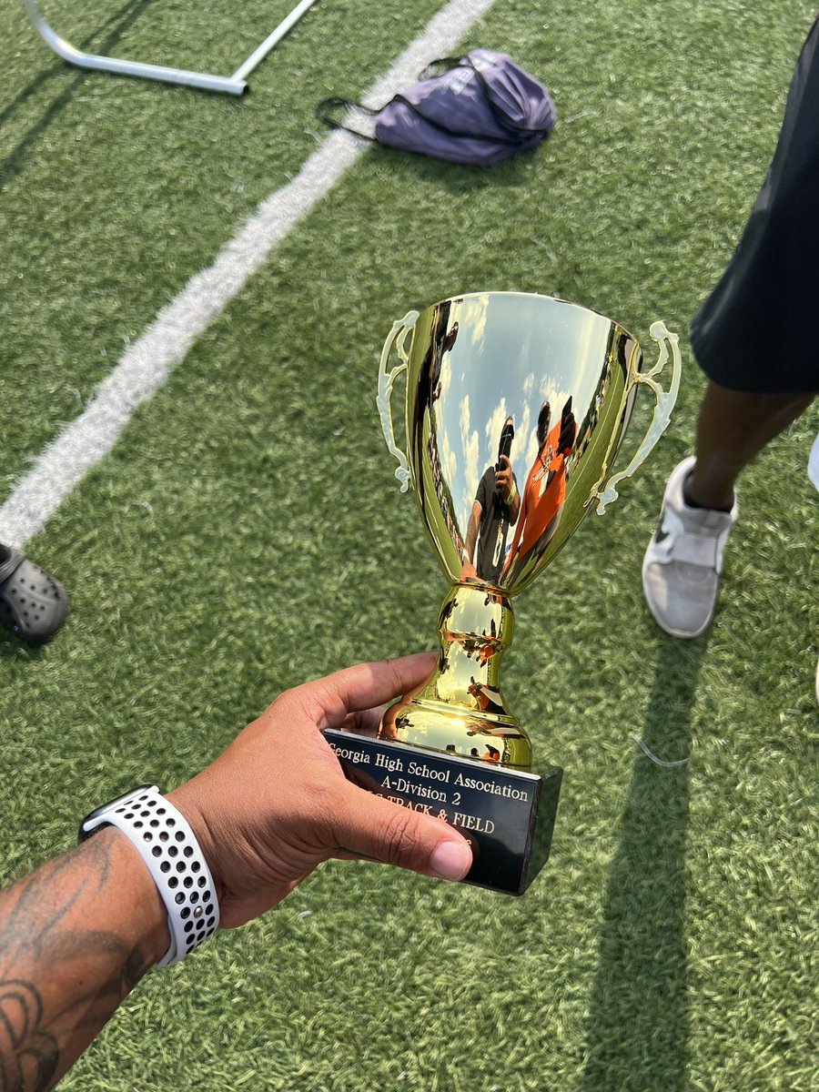 Coach Hess tweet media