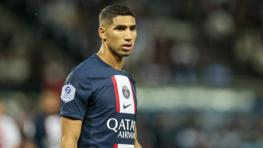 maghrebmagazine's tweet photo. Hakimi scores 2 goals for PSG then red carded 

https://t.co/H58SijD2gJ 

#maghrebmagazine #maghreb #northafrica #morocco #algeria #tunisia #libya https://t.co/huagDwDDQm