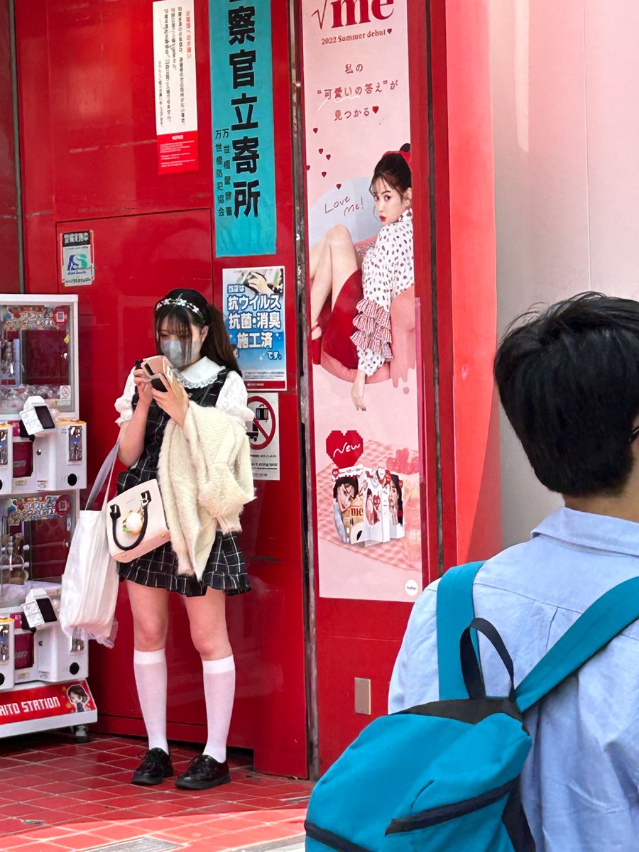 zanaroo123 tweet media