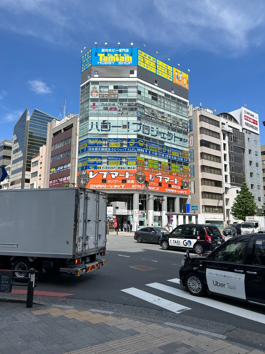 zanaroo123 tweet media