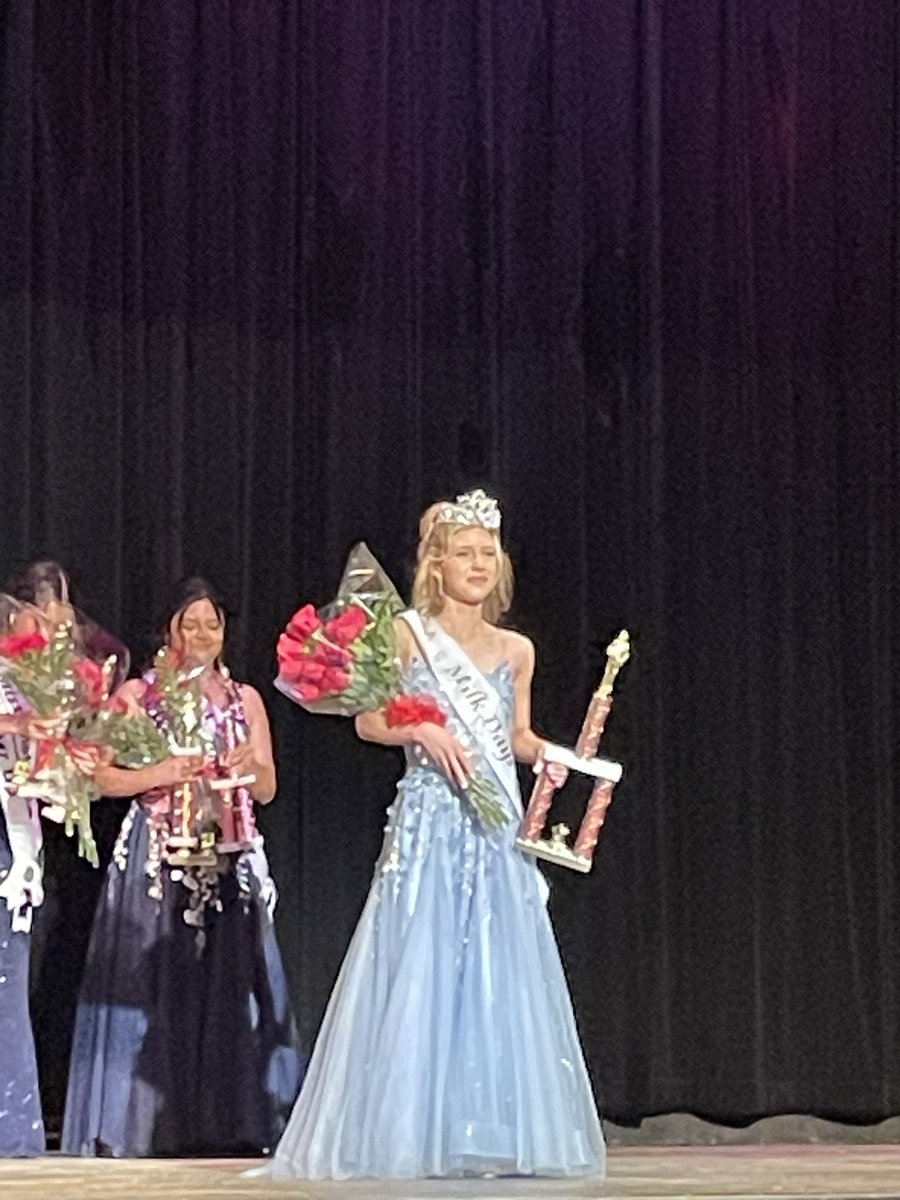 Congratulations Mya Crone! 2023 Milk Day Queen!