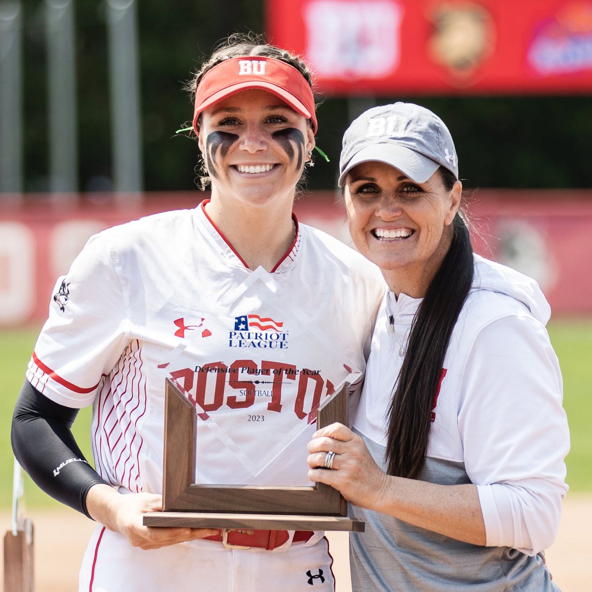What a year it’s been for <a href="/caitlincoker3/">Cait Coker</a>. <a href="/NCAASoftball/">NCAA Softball</a>’s 3B leader went 7-of-10 with 6 A, 3 R and 2 RBIs to help us become the first <a href="/PatriotLeague/">Patriot League</a> squad to win all of the major year-end awards AND Tournament MVP‼️

#ProudToBU #DawgsEat #NCAASoftball 

🐾🙌🔥🏆🎉
