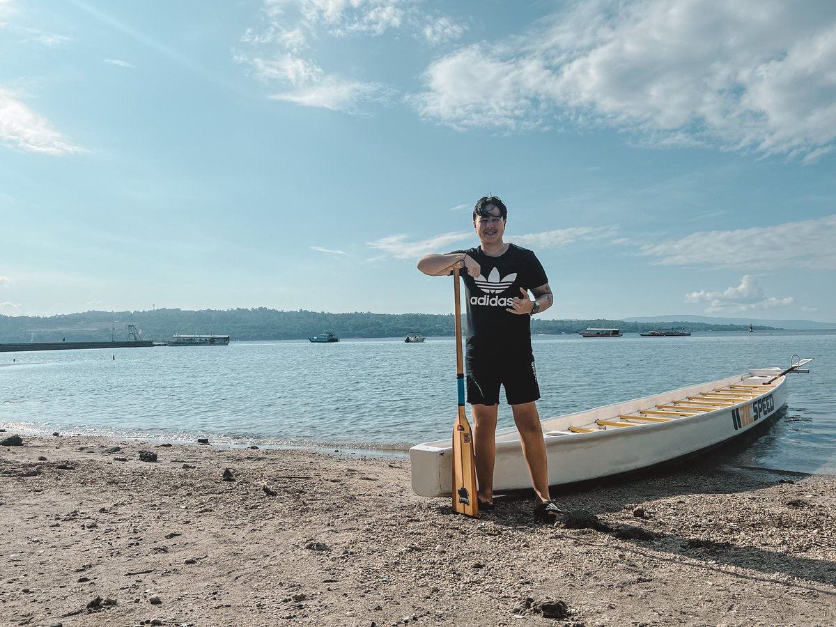 zzaballero's tweet photo. The look of shear joy! It’s gooood to be paddling out again! 🤙🏽 #StrenghtTraining #5amHabit #TeamHydra
#ScolioWarrior #BentButNotBroken https://t.co/U1FGUfMOUS