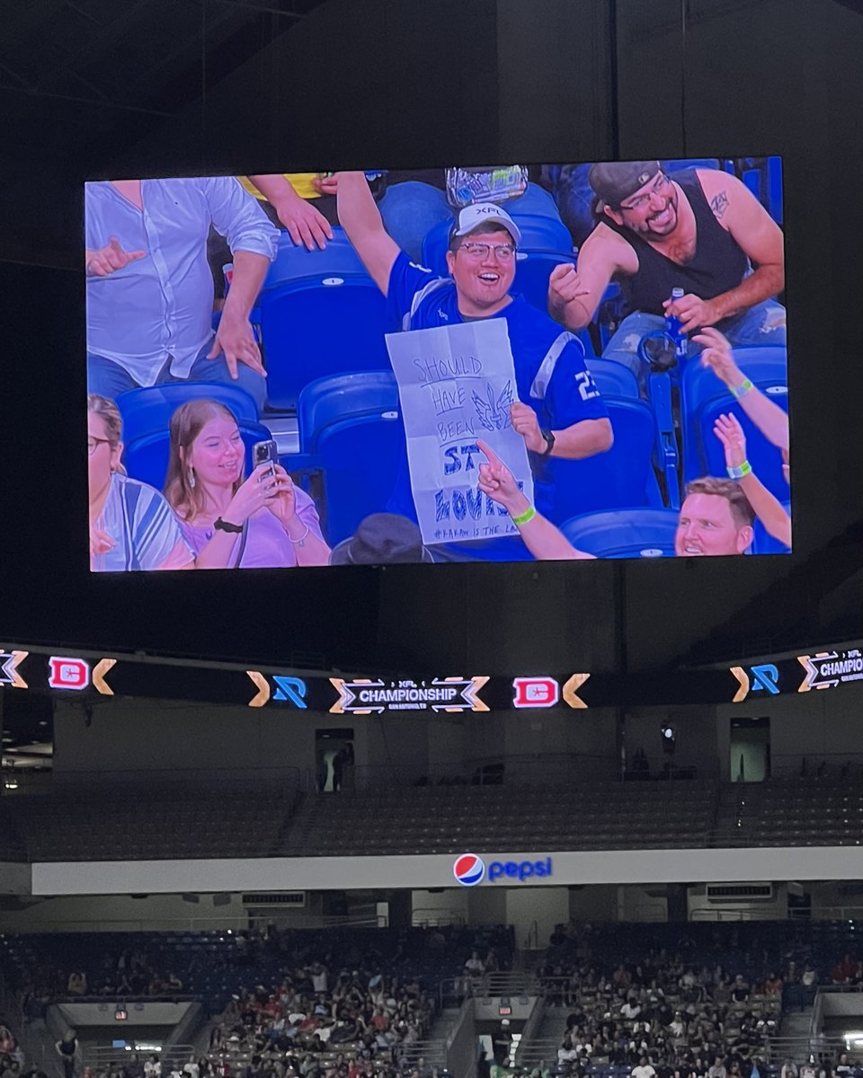 BattlehawksUFL's tweet photo. We don’t know who you are…but we love you. https://t.co/9403VYnhBj