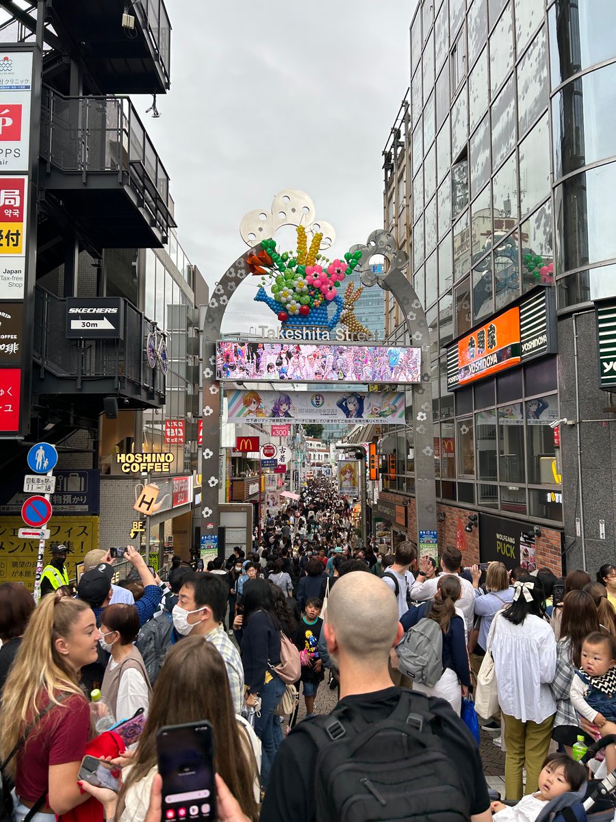 zanaroo123 tweet media