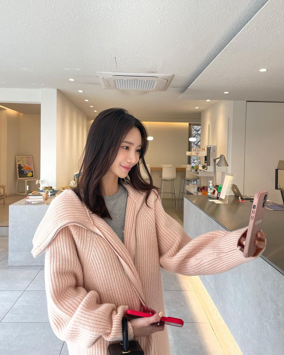 HelenVowels2's tweet photo. Imagine me straddling you without any clothes on.
#加州 #卑诗省 https://t.co/zr5DTj00wy